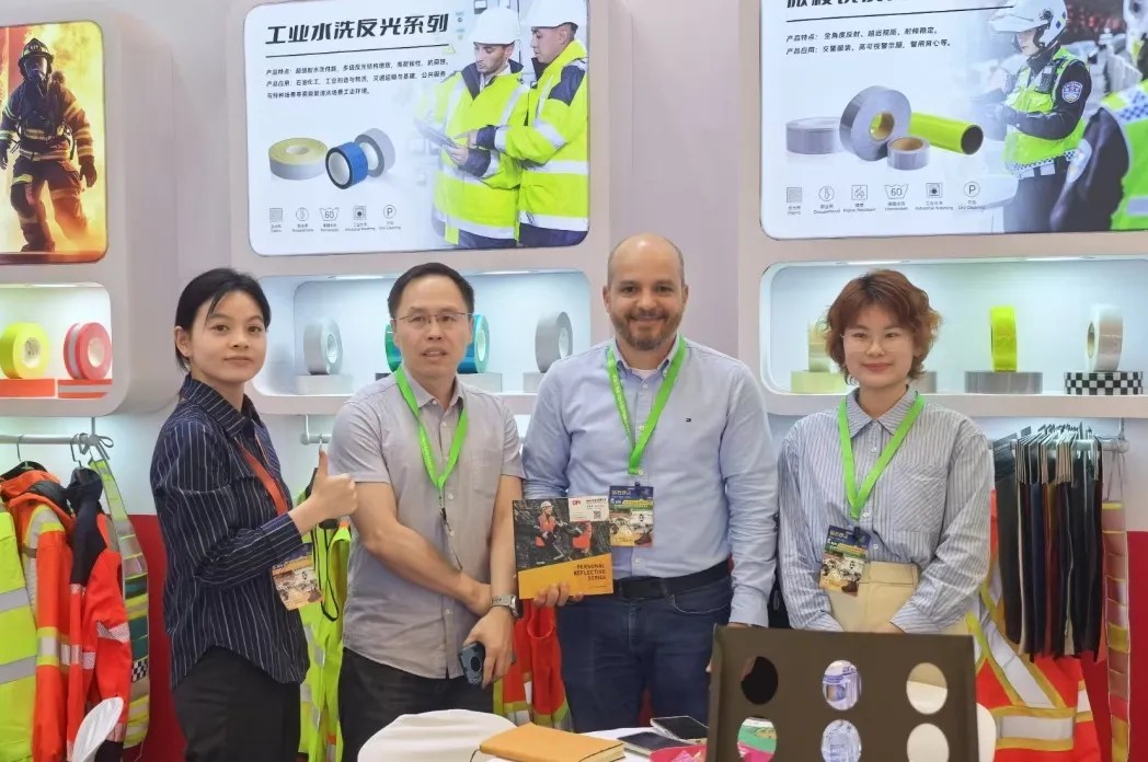 KU酷游官网光学上海劳保展6