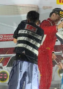 640?wx_fmt=jpeg#imgIndex=4 KU酷游官网反光背心10
